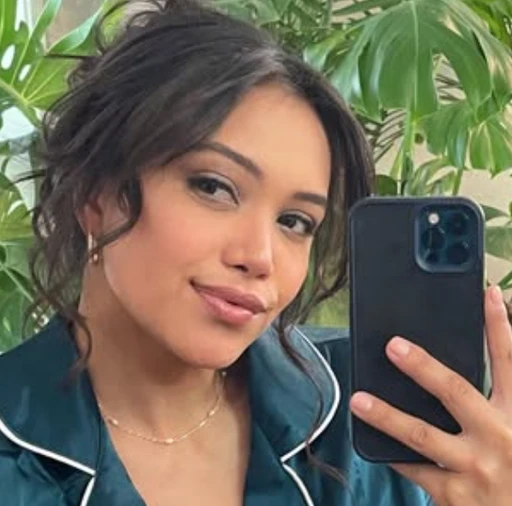 ✿    haley garcia    𖹭    .    she xe they's avatar
