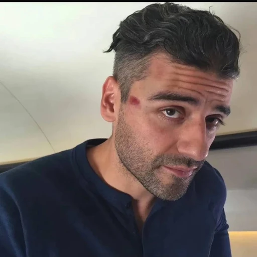 Tell⭑ 🎄's avatar