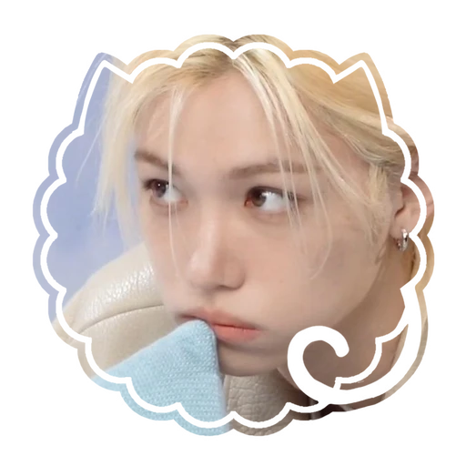 𓏴  　　felix / yongbok　 ⸒ 　he they any's avatar