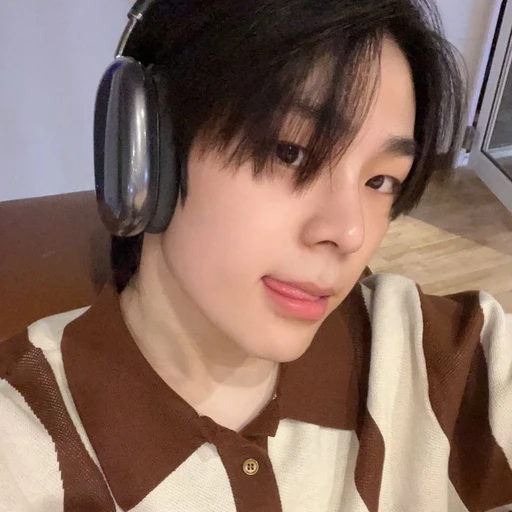 ✿    junmin    𖹭    .    he they's avatar