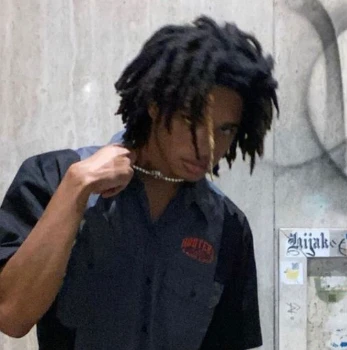 ✿    omari    𖹭    .    he squabble xe's avatar