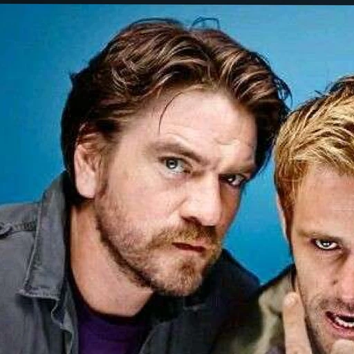 Chas⭑ 📇's avatar