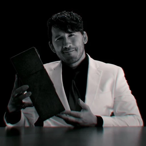 Dark's avatar