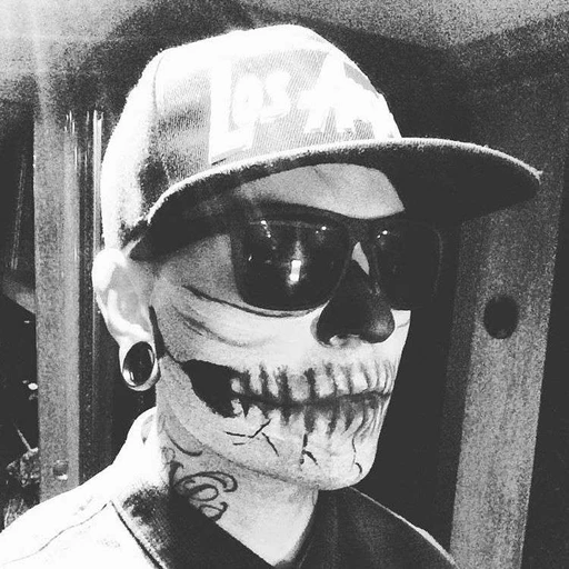 Jorel Decker [👻]'s avatar