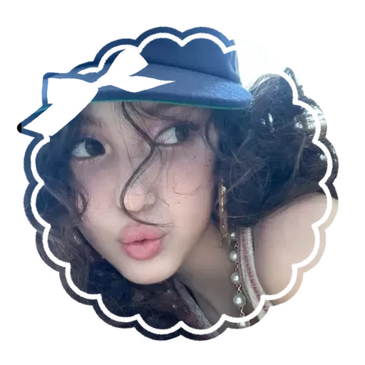 ✿    danielle / jihye    𖹭    .    she they's avatar