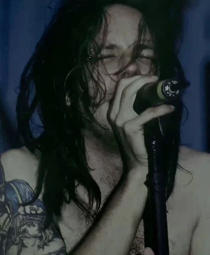 @ jonathan davis  𝜗𝜚 she any's avatar