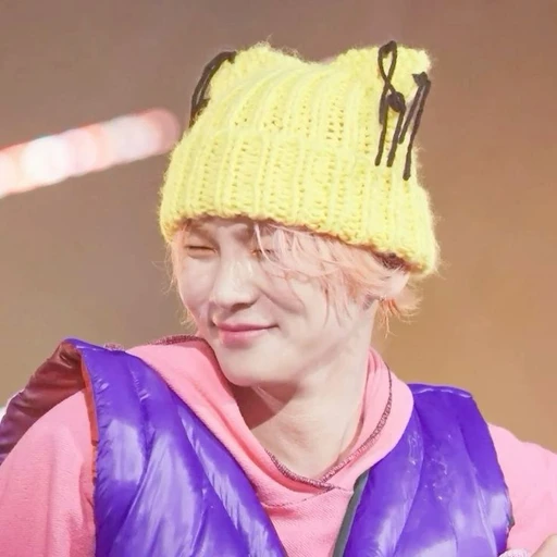 ✿    key / kibum    𖹭    .    he they she's avatar