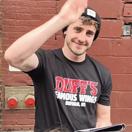 Lucius⭑ ⛰️'s avatar