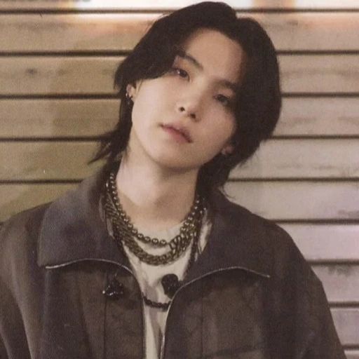 ✿    suga / yoongi    𖹭    .    he they it's avatar