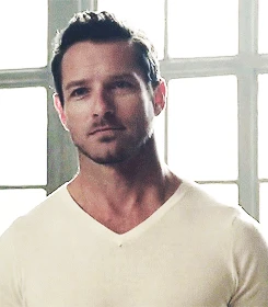 Peter Hale⭑ 📔's avatar