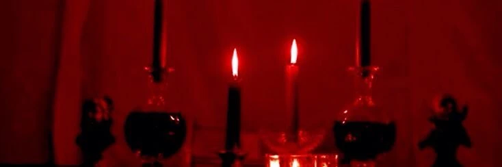 Red's banner