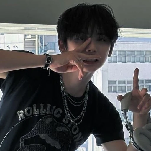 ✿    taesan / dongmin    𖹭    .    THEY THEM !'s avatar