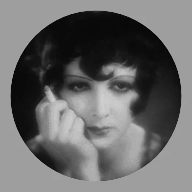 { Nora Le'Nora 🚬🥂👠🌜}'s avatar