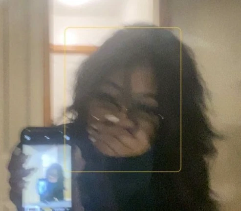 NADi !! 🌺📱🎧 { middle }'s avatar