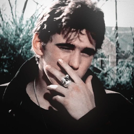 ✿    dally / dallas winston    𖹭    .    he him's avatar