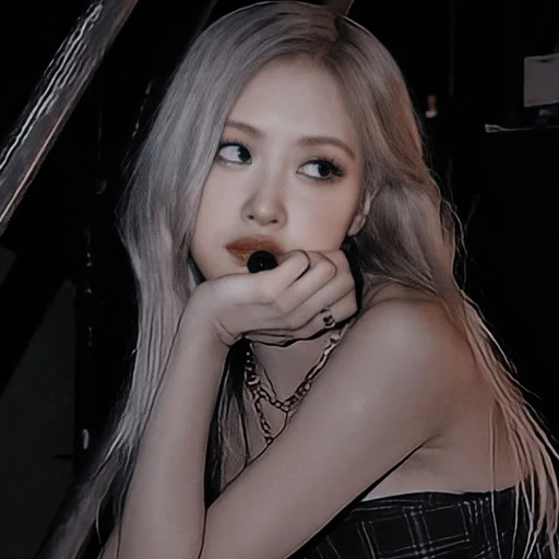 ✿    rosé park    𖹭    .    she they it's avatar