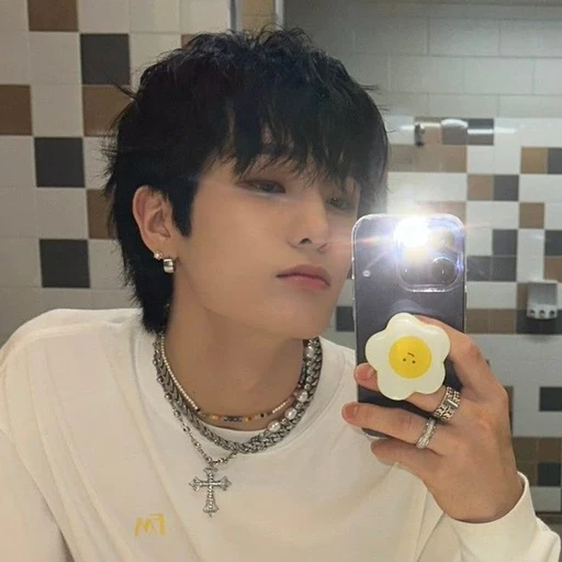 ✿    sumin    𖹭    .    he xir's avatar