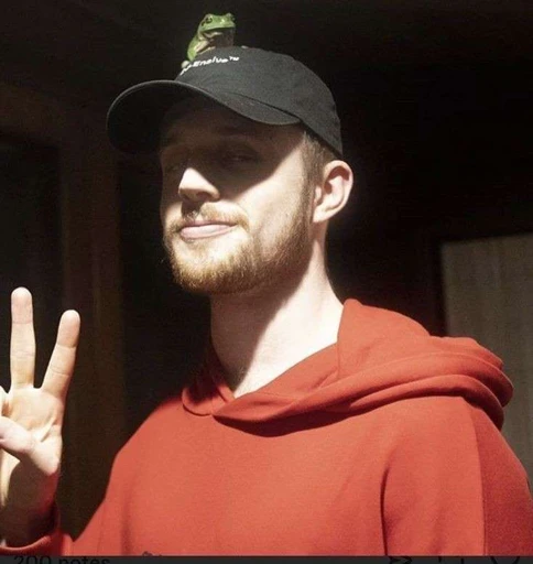 🚬🎙️'s avatar