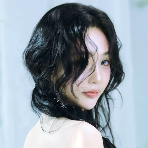 ✿    joy / sooyoung    𖹭    .    she they rose's avatar