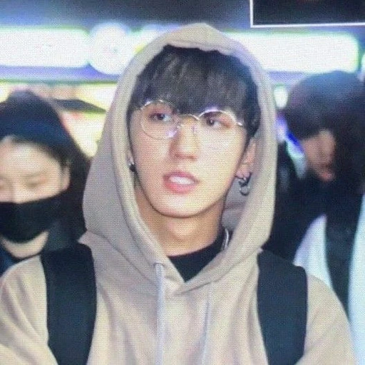 𖤐 changbin !? ⌁ he . him's avatar