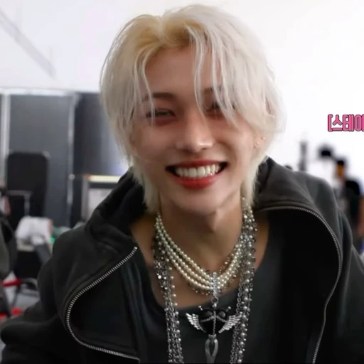 ✿    felix    𖹭    .    he it xe paranoia's avatar