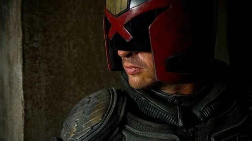 Dredd⭑ ★'s avatar