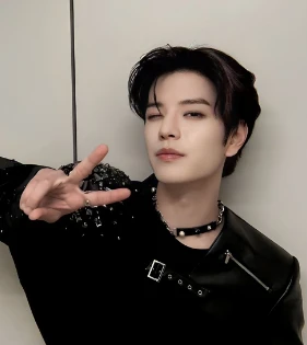 ✿    seungmin    𖹭    .    he she's avatar