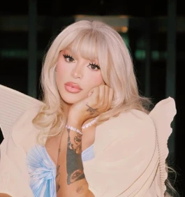 ✿    vickie    𖹭    .    any prns (not he)'s avatar