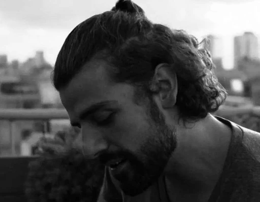 Lucian⭑ 🟥's avatar