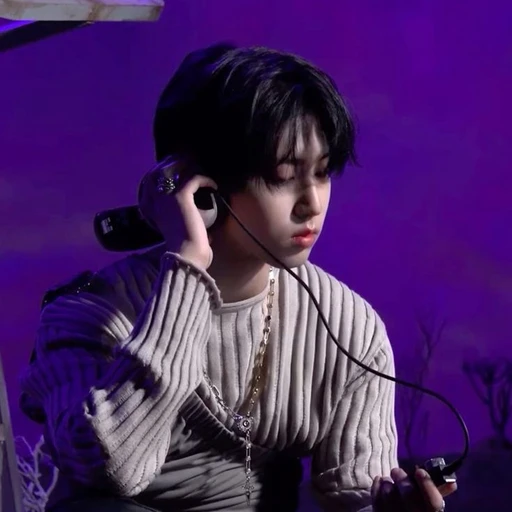 ⭒ han jisung ⁈ » he . she . secret's avatar