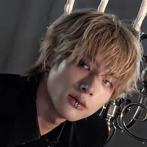 ✿    jake / jaeyun    𖹭    .    he they vamp's avatar