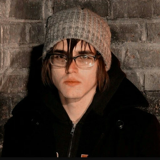 ＠ mikey way ． ˬˬ he it's avatar