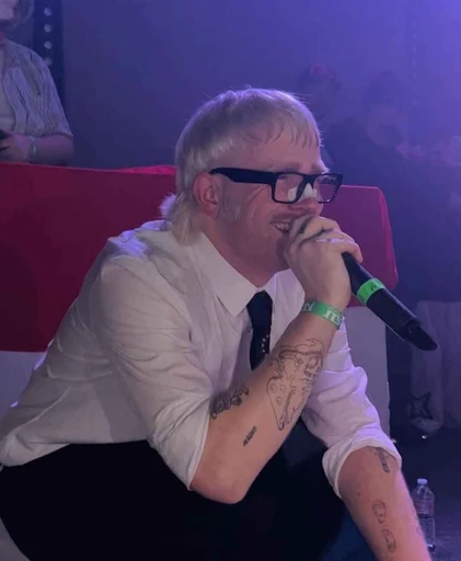 Joost Klein [👻]'s avatar