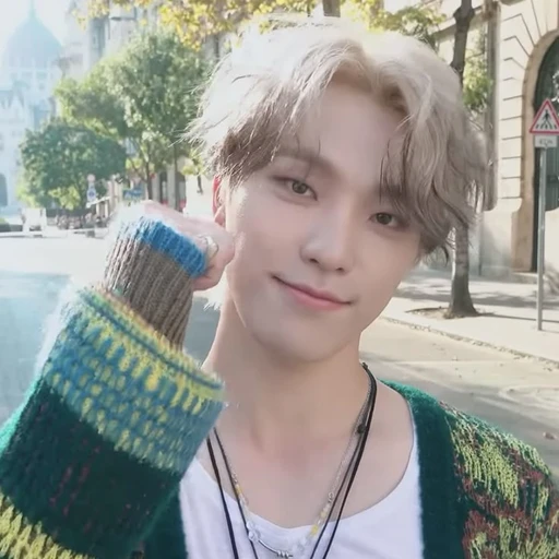 ✿    dino    𖹭    .    he they's avatar