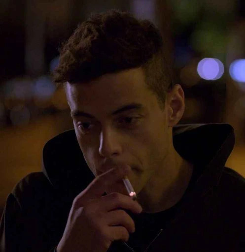 Elliot⭑ 🦊's avatar