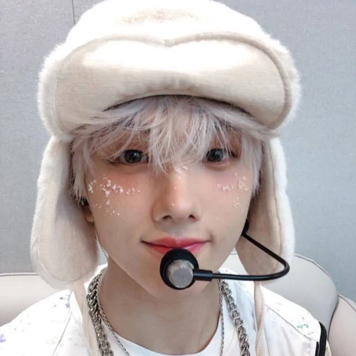 ✿    jisung    𖹭    .    she he they's avatar
