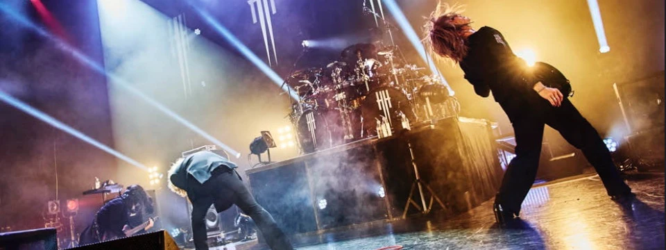 ♱          the gazette       ー's banner