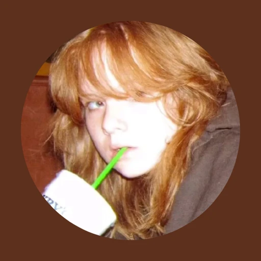 Emerence/Emory 🎧🍂's avatar