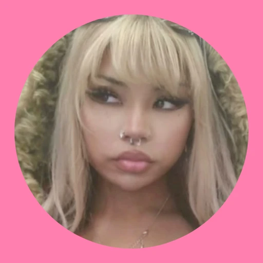 { ANECiTA ~ 🌺💋 }'s avatar