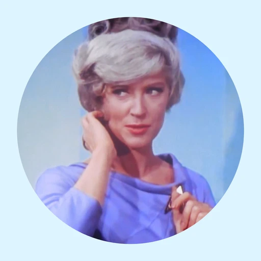 { - Christine. 💎📘}'s avatar