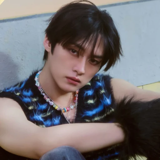 ✿    minho / lee know    𖹭    .    he it run's avatar