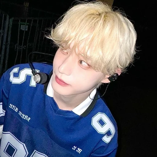 ✿    jiwoong    𖹭    .    he they's avatar